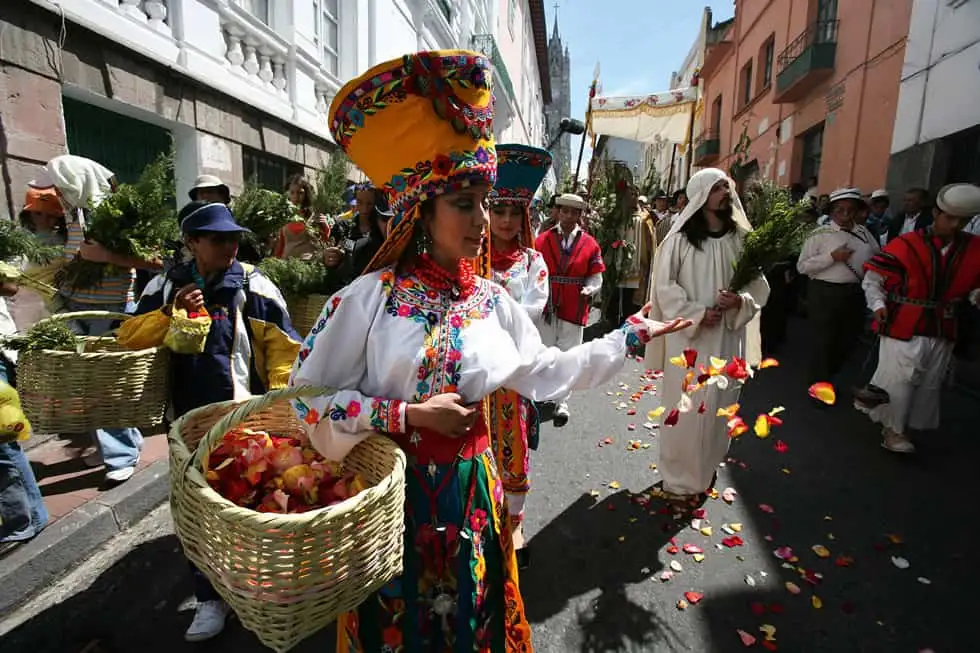 People in Quito's Holy Week during Palm Sunday procession. 