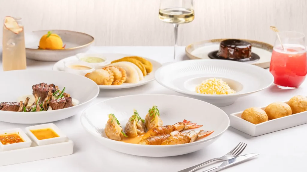Platos gourmet servidos en Casa Gangotena, restaurante de Hotel Boutique en Quito.