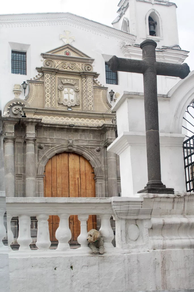 Arco de la Reina Convento en Calle García Moreno