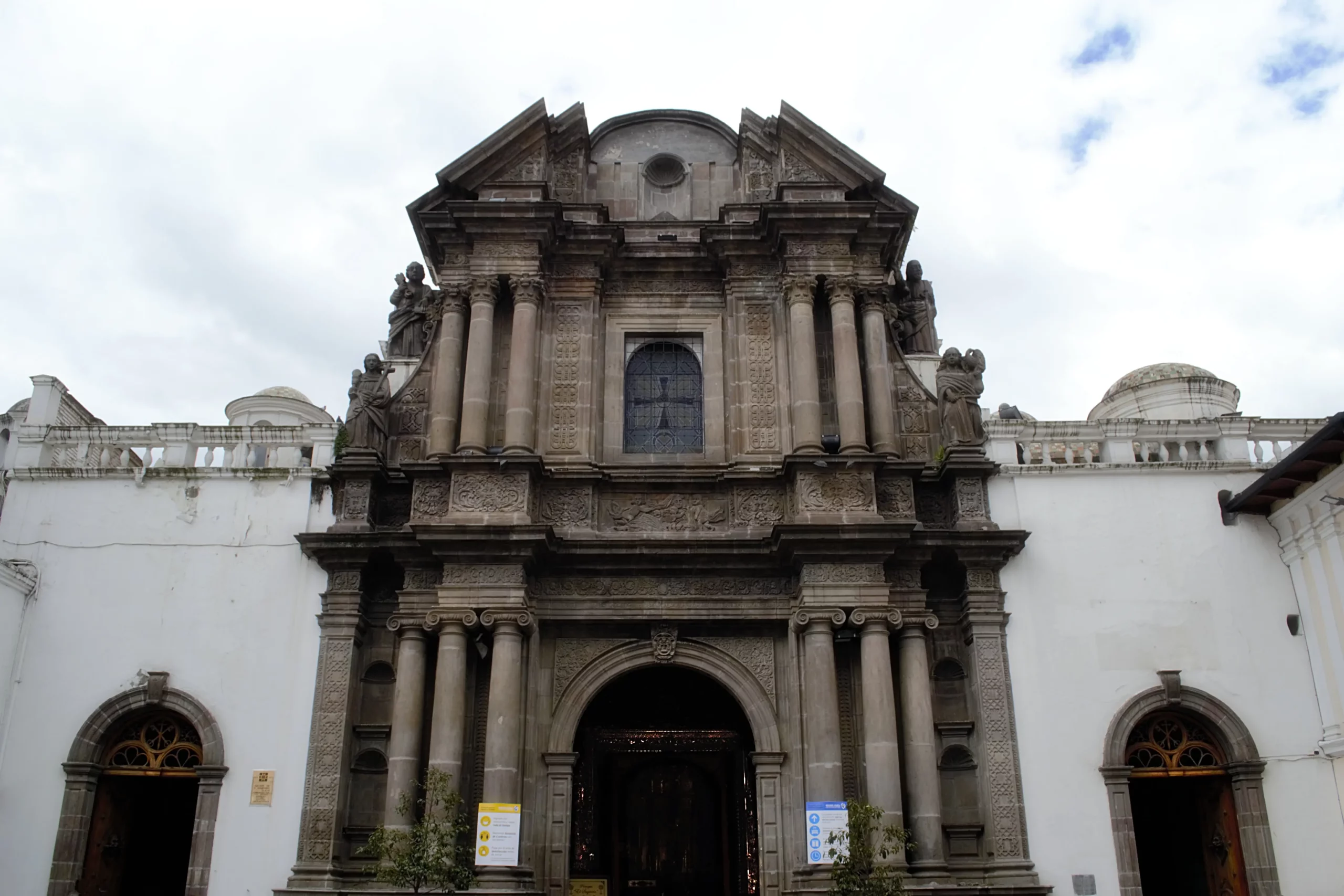 Exterior, El Sagrario